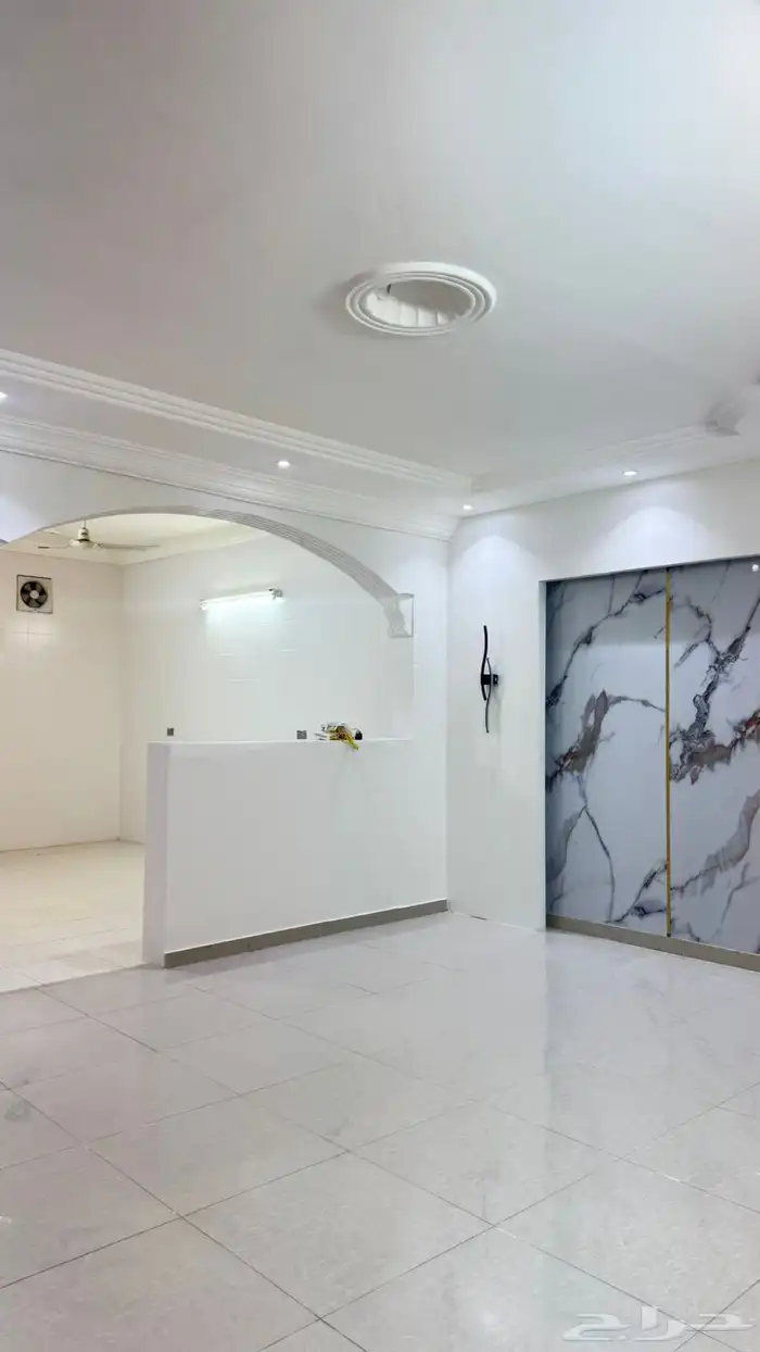 شقة فاخرة للايجار بحي القلت بالطائف 0