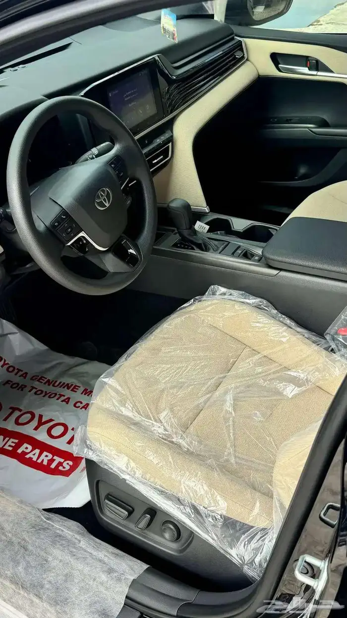 عرض خاص كامري 2025 E بنزين سعودي الون اسود 110500 9