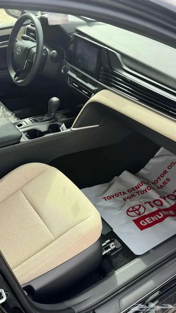 عرض خاص كامري 2025 E بنزين سعودي الون اسود 110500 10