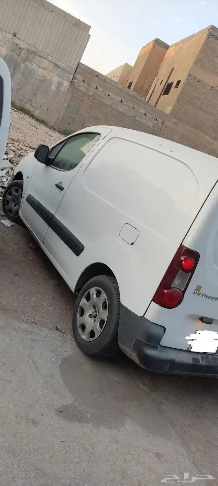 بيجو فان   2016 0