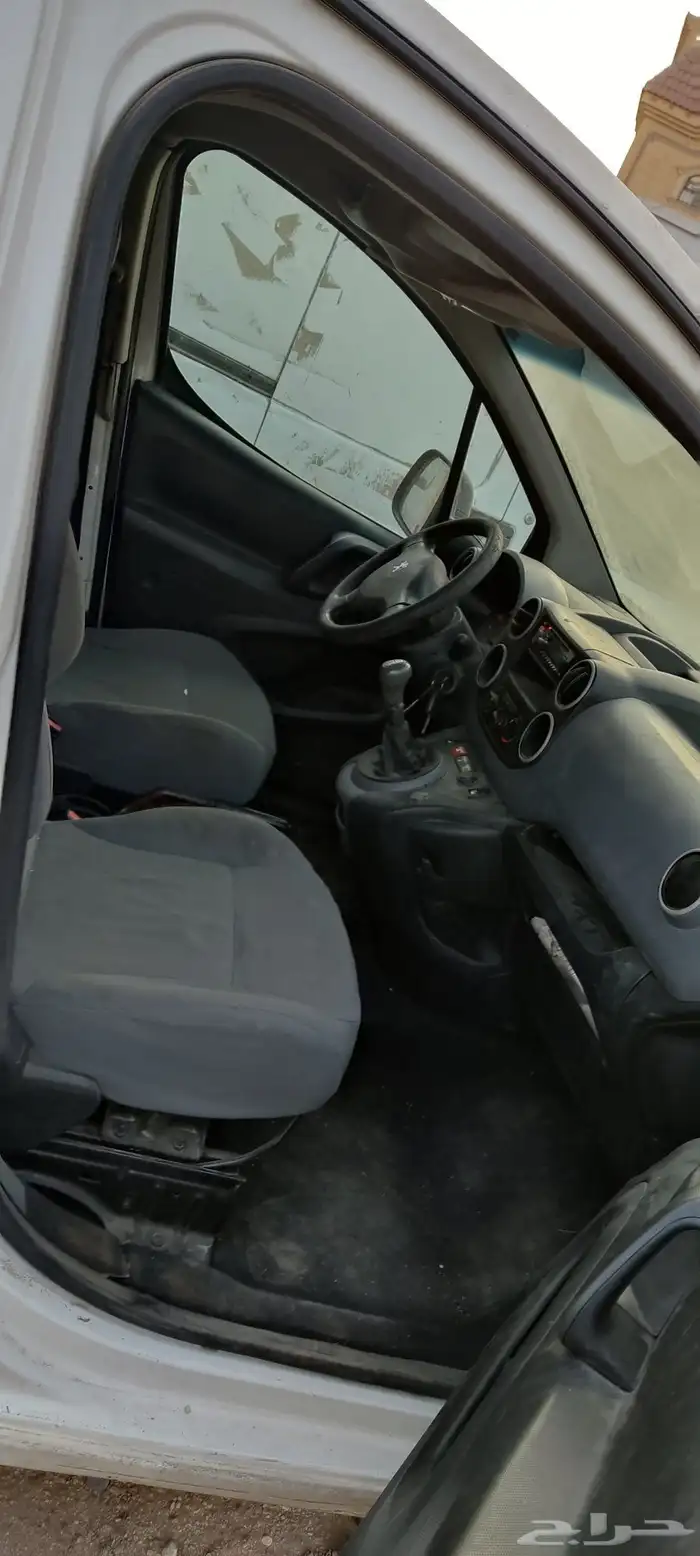 بيجو فان   2016 4