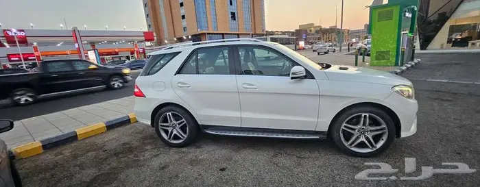 ممشى قليل بحالة ممتازة ML 350 1