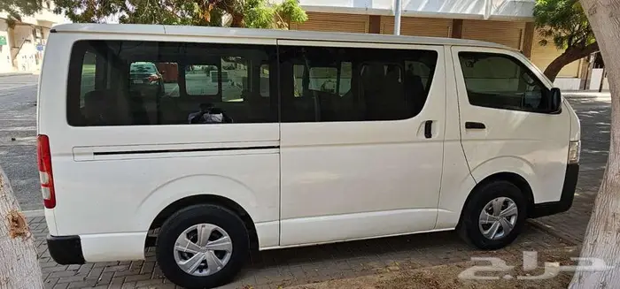 باص ركاب موديل 2015 بنزين قير عادي 1