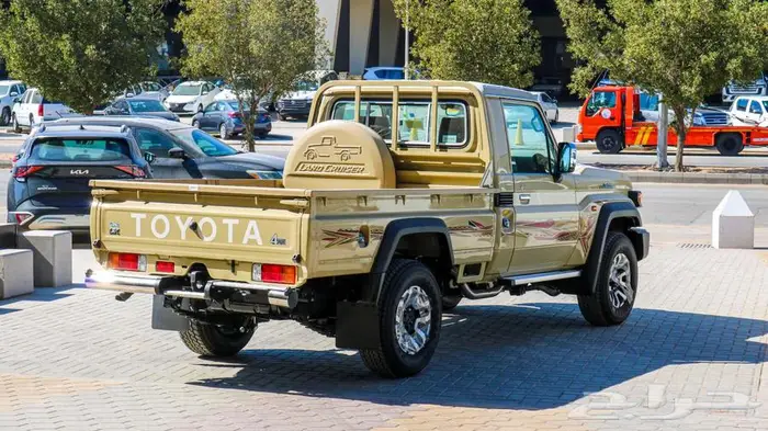 تويوتا شاص 2025 فل ديزل اوتماتيك بالنقد والتقسيط 7