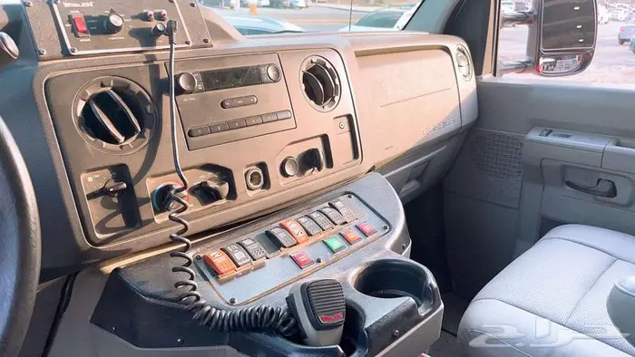 فورد 350 اسعاف موديل 2012 استماره اسعاف 8