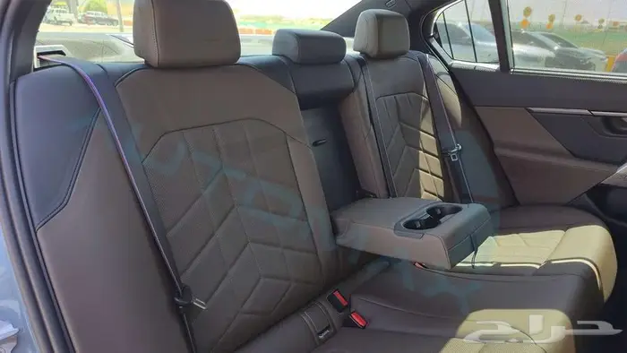 2026 BMW 5-SERIES 520i M 2.0T GCC 0Km مع ضمان الوكيل 22