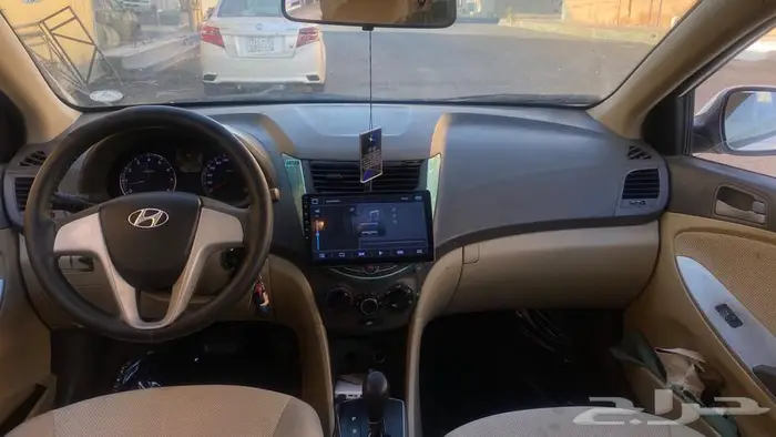 hyundai accent 2012 5