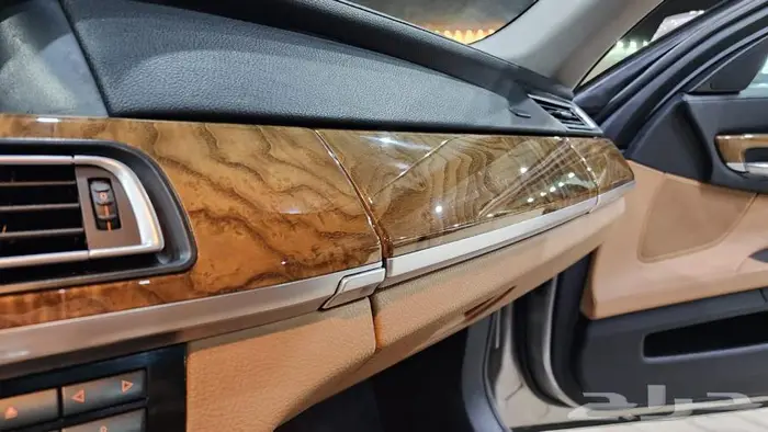 بي ام دبليو 730LI 2010 مخزن 15