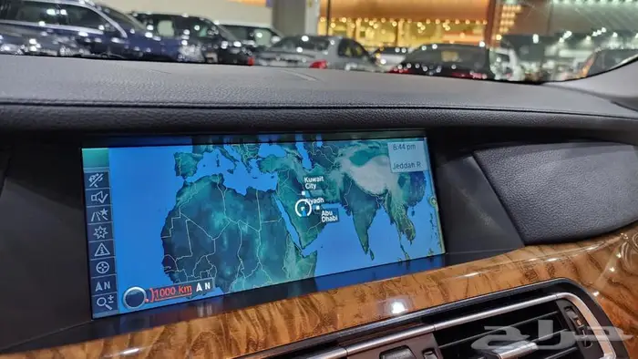 بي ام دبليو 730LI 2010 مخزن 14