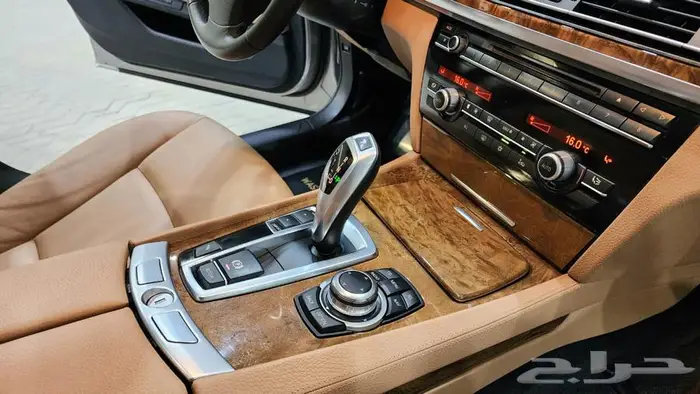 بي ام دبليو 730LI 2010 مخزن 21