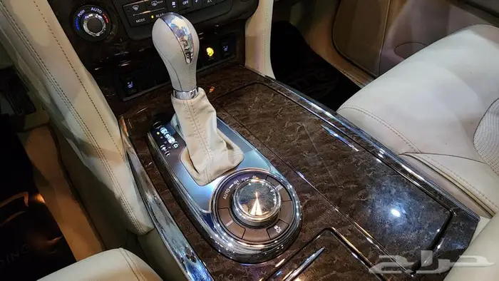 انفنتي QX80 2016 10