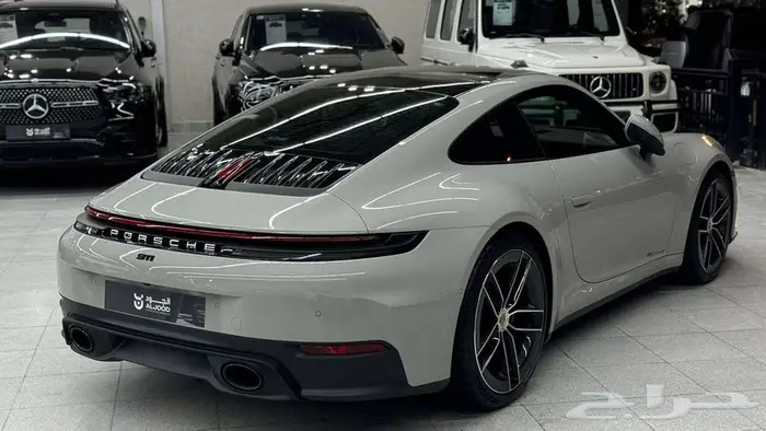 2025بورش كاريرا 911 PORSCHE Carrera 911 5