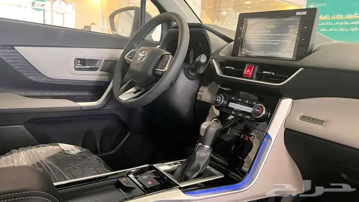 تويوتا فيلوز GLX بنزين تماتيك 2025 10
