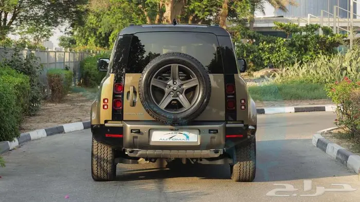 2025 Land Rover Defender 110 X-Dynamic SE P400e مع ضمان 6