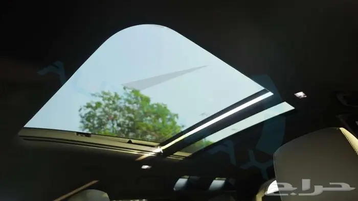 2025 Land Rover Defender 110 X-Dynamic SE P400e مع ضمان 16