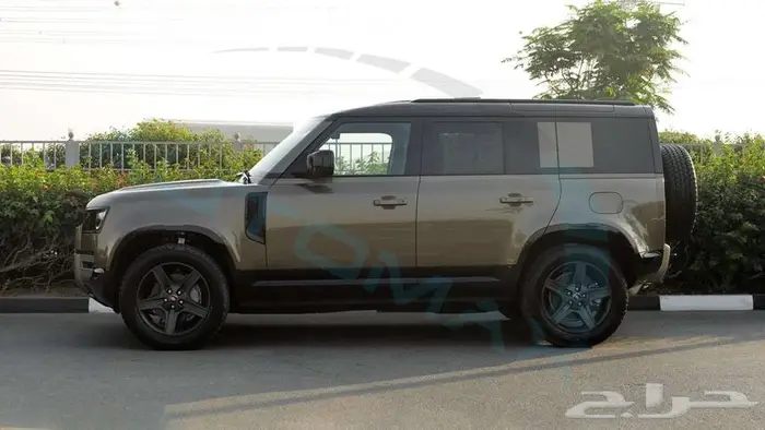 2025 Land Rover Defender 110 X-Dynamic SE P400e مع ضمان 19