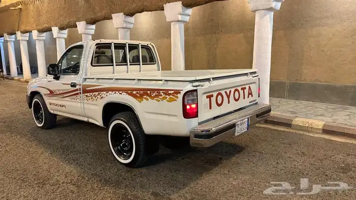 هايلكس 2002 10