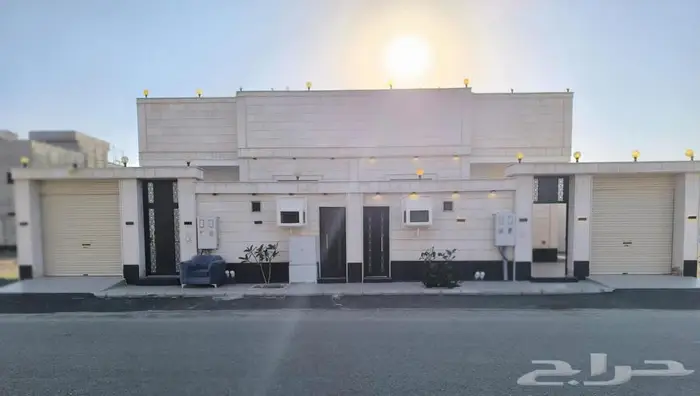 فيلا فاخرة للبيع بحى الرياض 0