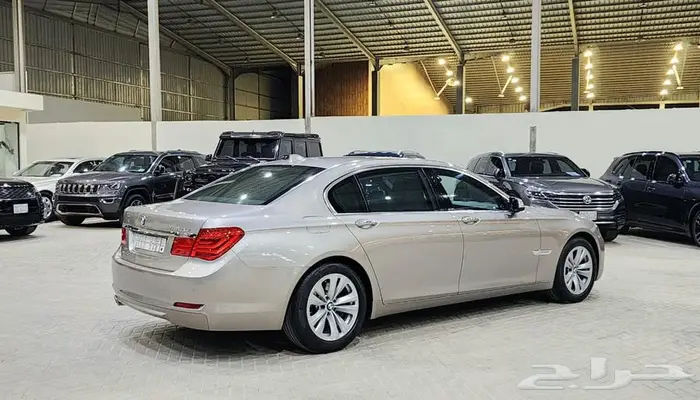 بي ام دبليو 730LI 2010 مخزن 4