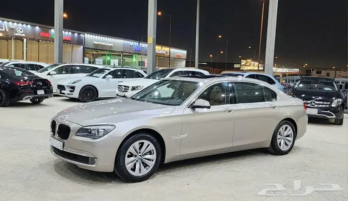 بي ام دبليو 730LI 2010 مخزن 1