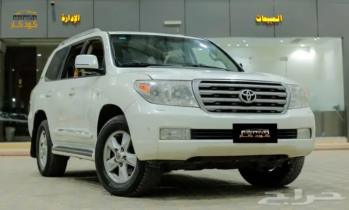 تويوتا لاند كروزر VXR 2011 1