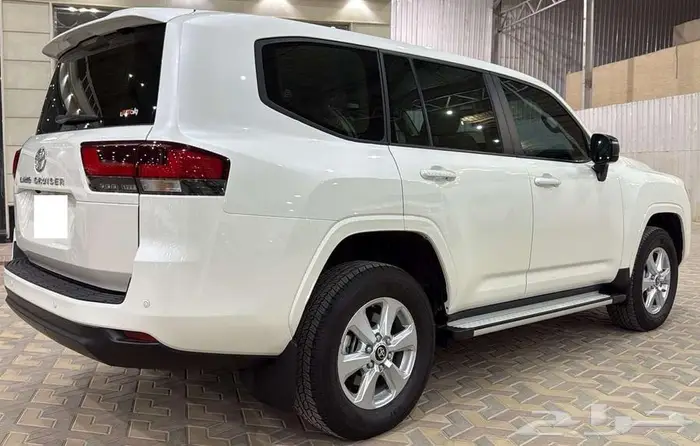 لاند كروزر 2025 GXR رقم 1 ديزل 6