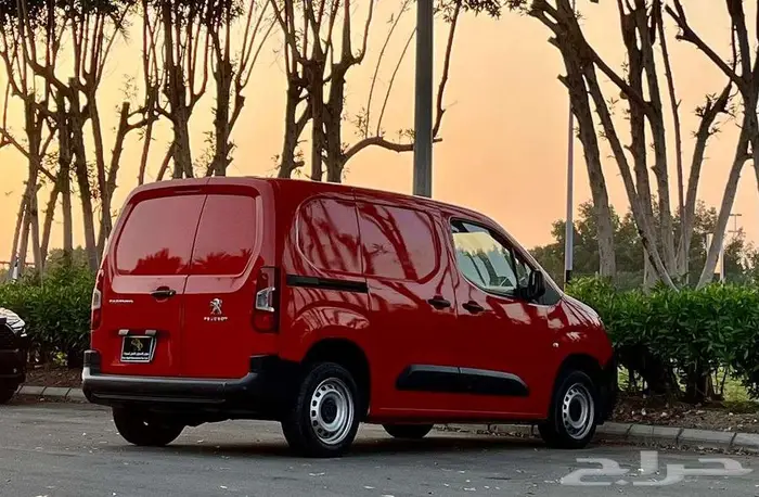 بيجو بارتنر 2023 ديزل مجدد ومفحوص ب 29 الف بالضريبة 6