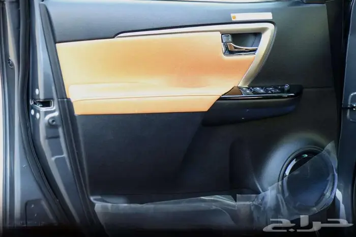 تويوتا فورشنر ديزل مكينه2.8.VX. 2Plus موديل 2024 15