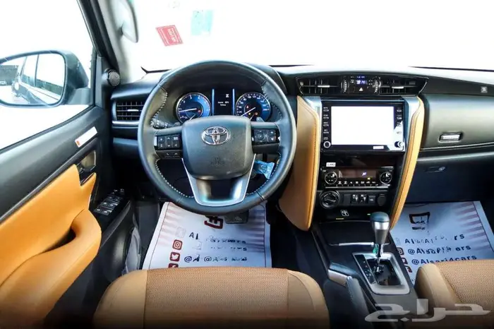 تويوتا فورشنر ديزل مكينه2.8.VX. 2Plus موديل 2024 11