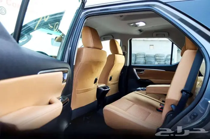 تويوتا فورشنر ديزل مكينه2.8.VX. 2Plus موديل 2024 3