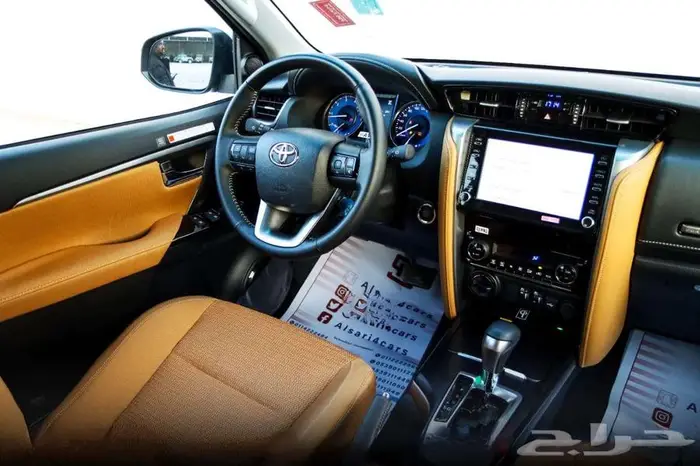 تويوتا فورشنر ديزل مكينه2.8.VX. 2Plus موديل 2024 12