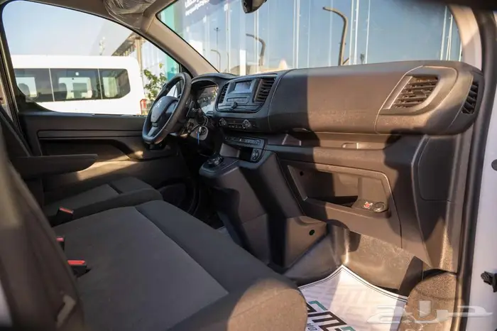 سيتروين جامبي فان بضاعة قير اتوماتيك ديزل 2025 5