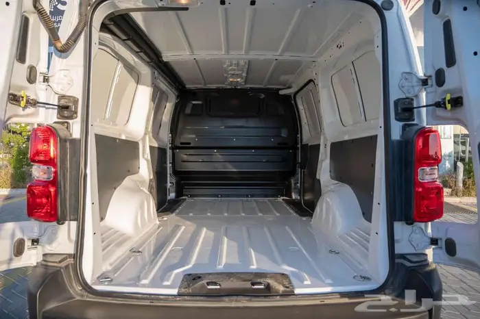 سيتروين جامبي فان بضاعة قير اتوماتيك ديزل 2025 10