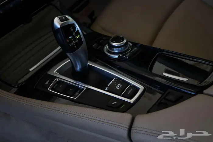 بي ام دبليو 520i موديل 2013 12