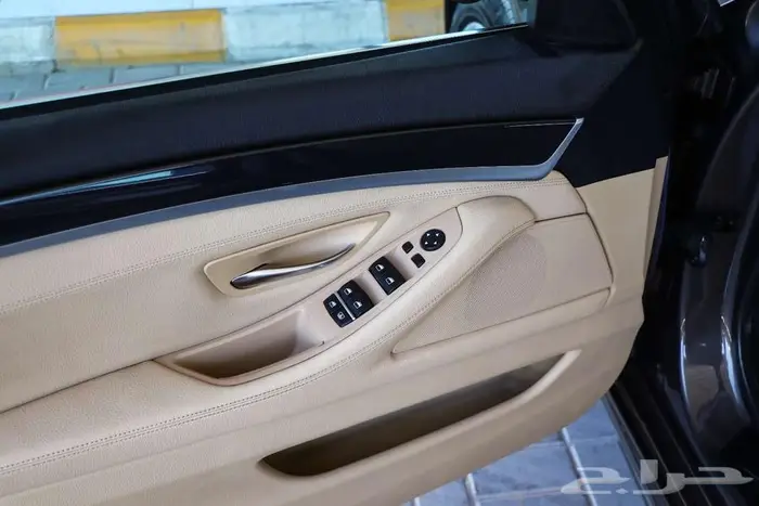 بي ام دبليو 520i موديل 2013 15