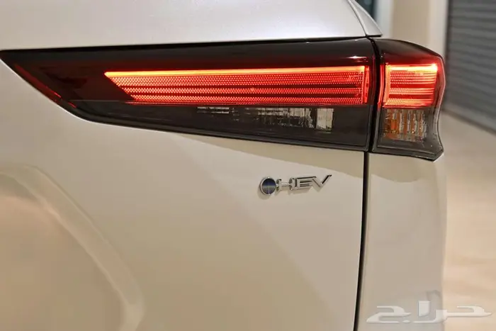 تويوتا هايلاندر 2025 ستاندرد بدون دبل 4