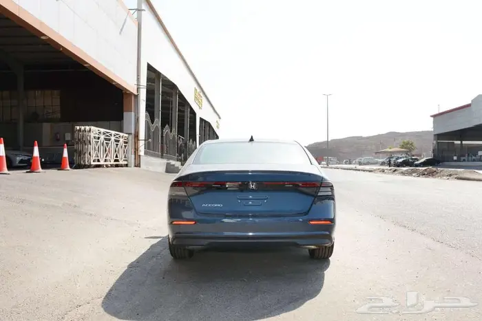 هوندا اكورد 2025 EX نص الفل رادار بالنقد والتقسيط 3