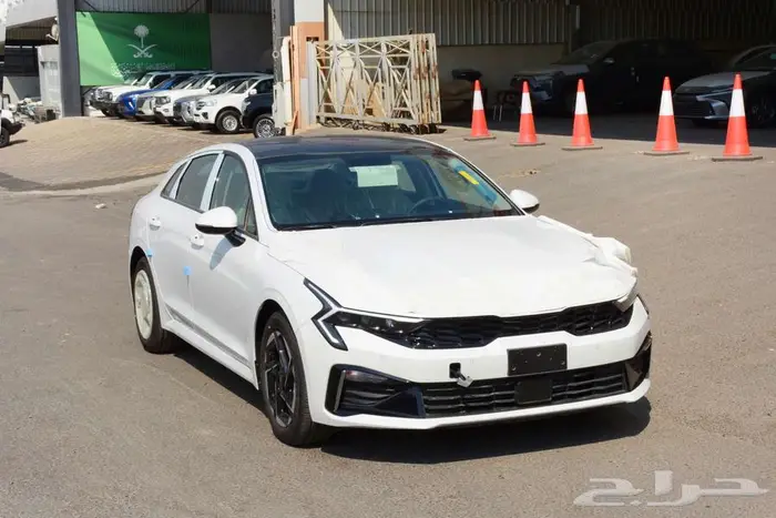 كيا 2025 K5 2.5 ستاندر مطور بانوراما بالنقد والتقسيط 1