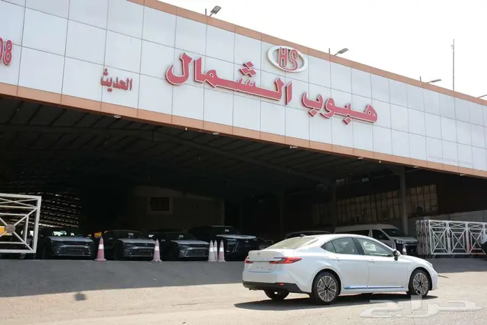 تويوتا كامرى 2025 LE هايبرد بانوراما بالنقد والتقسيط 2