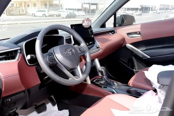 تويوتا كورولا كروس 2024 نص فل هايبرد بالنقد او التقسيط 7