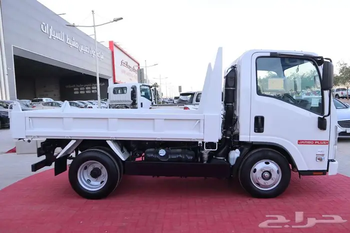 ايسوزو قلاب3 طن 2025 ياباني 7