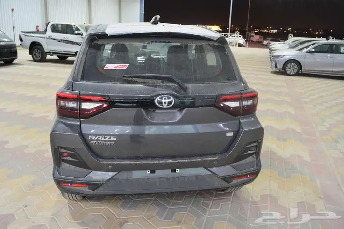 تويوتا رايز ليمتد 2026 فضى وأبيض 3