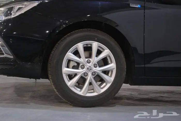 ام جي 5 استاندر 2025 عرض خاص 14