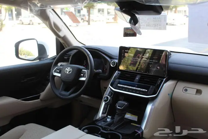 تويوتا ندكروزر 3.5 GXR3 بنزين اتوماتيك 2026 13