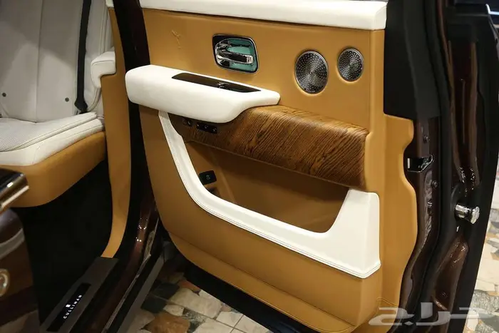 رولز رويس كولينان تفاصيل استثنائية تجربة لا تنسى 18