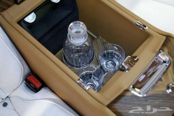 رولز رويس كولينان تفاصيل استثنائية تجربة لا تنسى 34