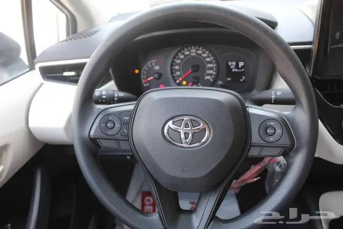 تويوتا كورولا 2.0 XLI بنزين اتوماتيك 2026 10