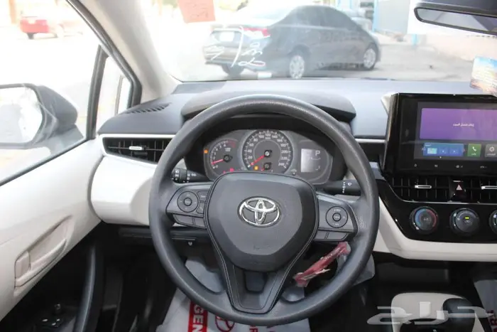 تويوتا كورولا 2.0 XLI بنزين اتوماتيك 2026 11