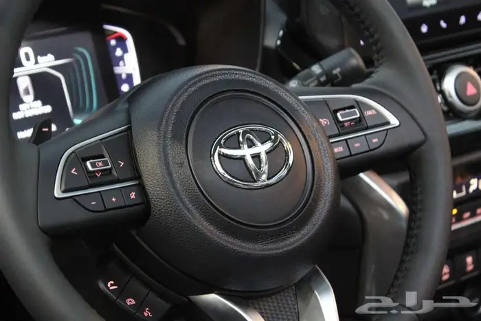 تويوتا اوربان كروز - فل كامل 2026 11