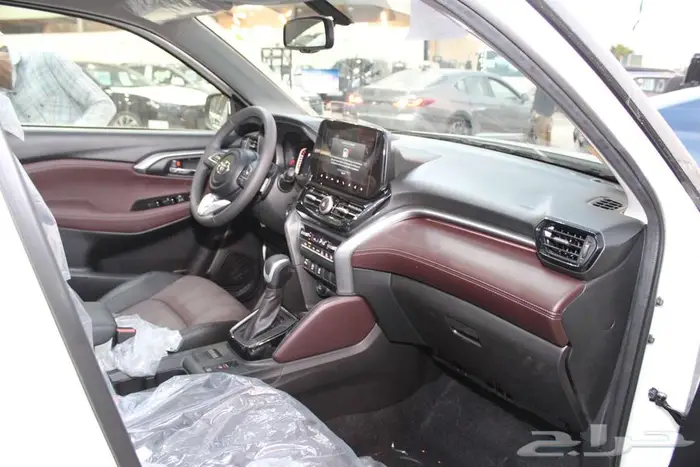 تويوتا اوربان كروز - فل كامل 2026 13